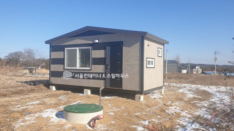 여주시 흥천면으로 출고된 농막 이동식주택입니다. (인슐레이션단열, 후렉시블전선관 및 철폭스 시공, 여주 농막 이동식주택)