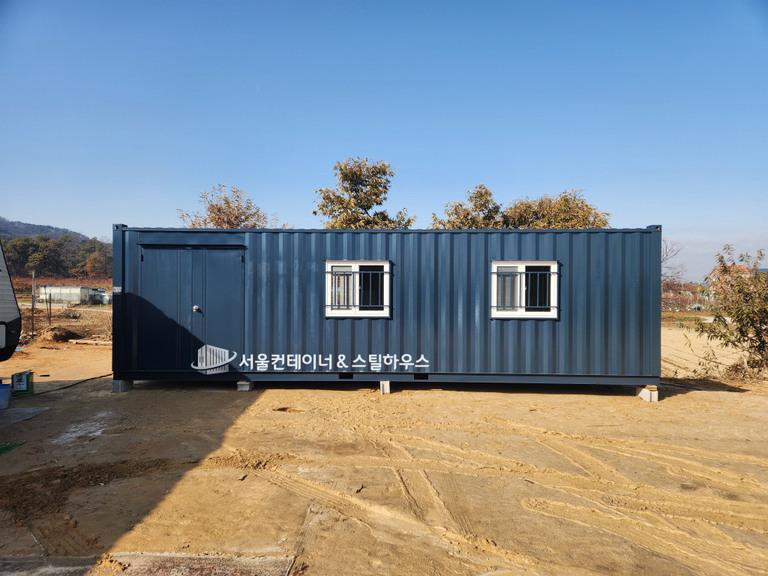 이천 설성 창고용도의 양개문컨테이너 제작하여 출고하였습니다.