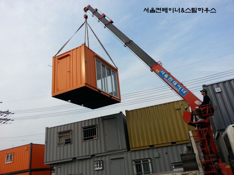   흡연실, 매점등 용도가 다양한 컨테이너 2.4m4m