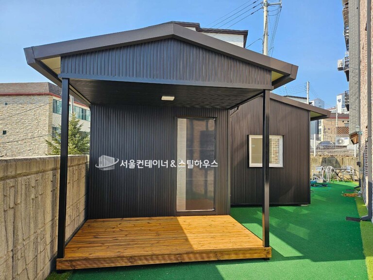 서울컨테이너에서 출고한 컨테이너사무실이에요~
