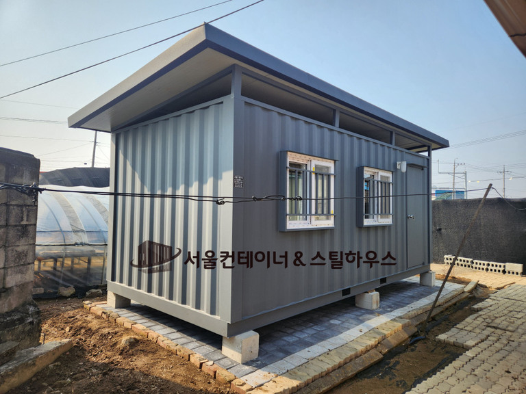 이천시 율면으로 출고된 골지붕컨테이너입니다.  이천컨테이너, 율면컨테이너, 서울컨테이너