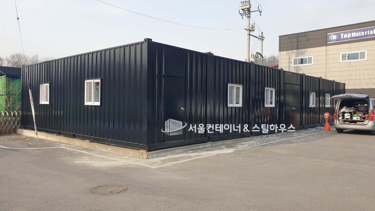 이천시 호법에서 주문주신 창고 컨테이너입니다.  3m10m 7연동 컨테이너 제작 및 출장 조인 작업 