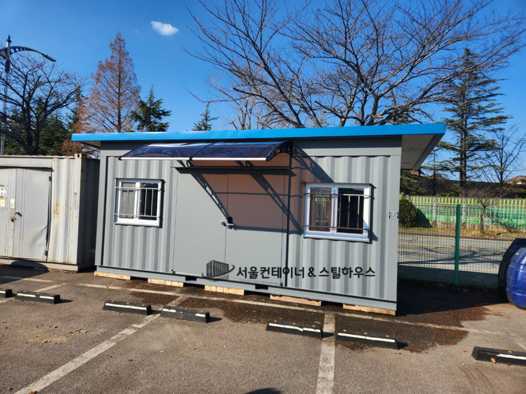 한국철도공사 자재보관 컨테이너 주문제작하여 동해로 납품완료하였습니다.