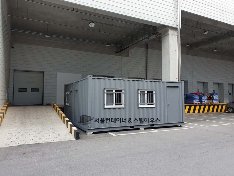 여주 점봉동 물류센타에 연동컨테이너 추가 납품하였습니다.
