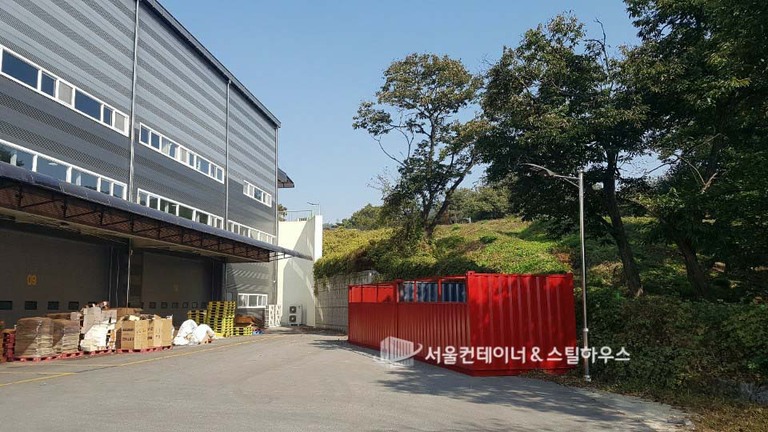 경기도 광주 곤지암 출고, 폐기물 수거용 빈깡통 컨테이너 제작 - 루프 오픈 된 형으로 제작되었습니다.