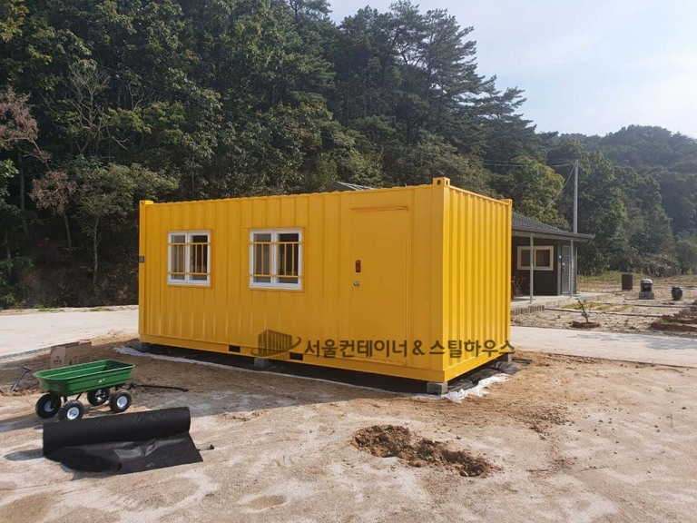 기본형 컨테이너에 노랑노랑 페인트, 여주 이천 서울컨테이너
