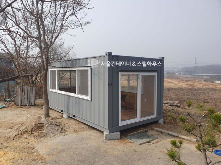 큰 창문으로 주변 경치를 맘껏 감상해요, 농막용 컨테이너 주문제작 서울컨테이너