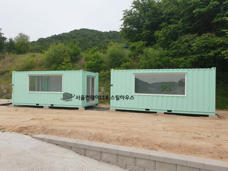 이천 이진 카페로 출고하였습니다. 컨테이너 주문제작 서울컨테이너 문의 : 031-885-4266