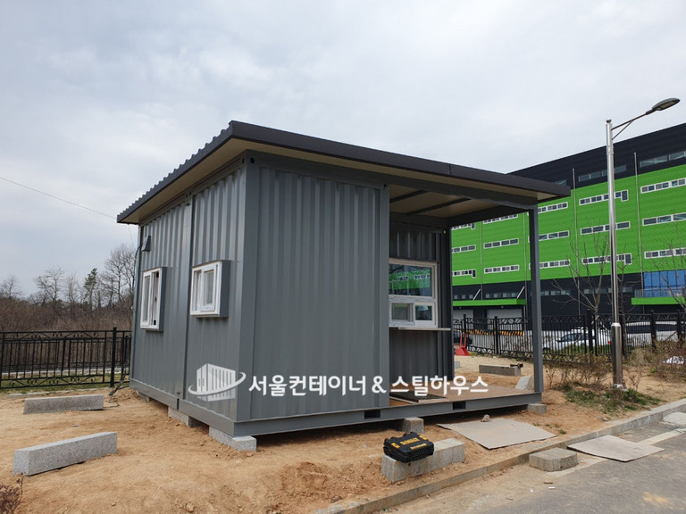 이천 부발읍 연동컨테이너 출고, 컨테이너부스, 경비실 컨테이너 주문제작 하였습니다.