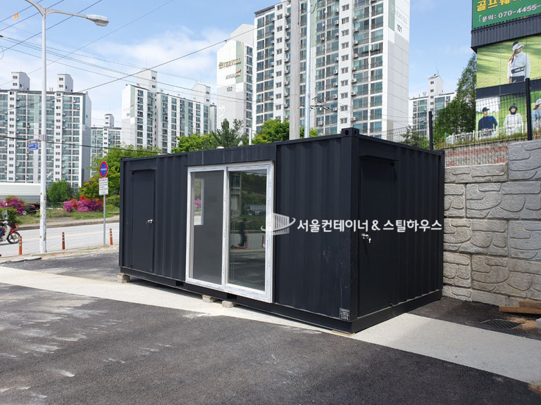 여주 가남 컨테이너 출고, 많은 사람들이 오고가도록 만든 개방감있는 컨테이너